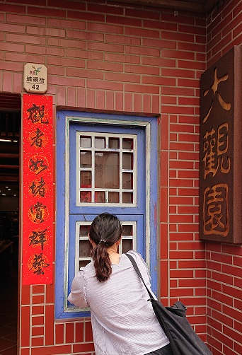 109-03-11-戒菸宣導及張貼照片4