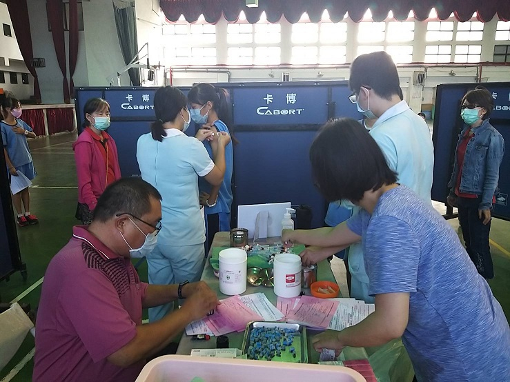 109-09-29-施打子宮頸疫苗照片5