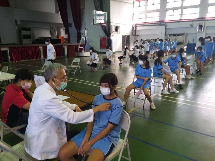 109-09-29-施打子宮頸疫苗照片7