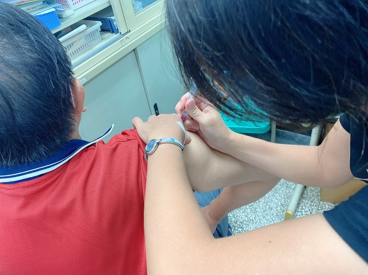 109-10-05-所內流感疫苗施打照片1