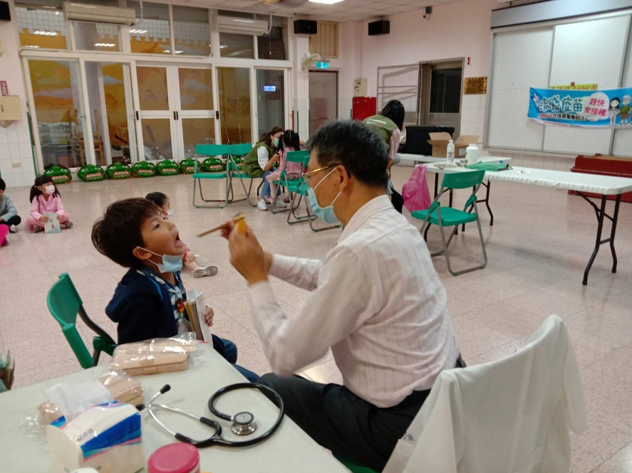109-11-11-鎮立托兒所-施打流感疫苗照片7