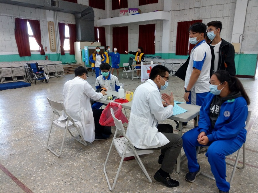 109-11-11-鹿港高中-施打流感疫苗照片5
