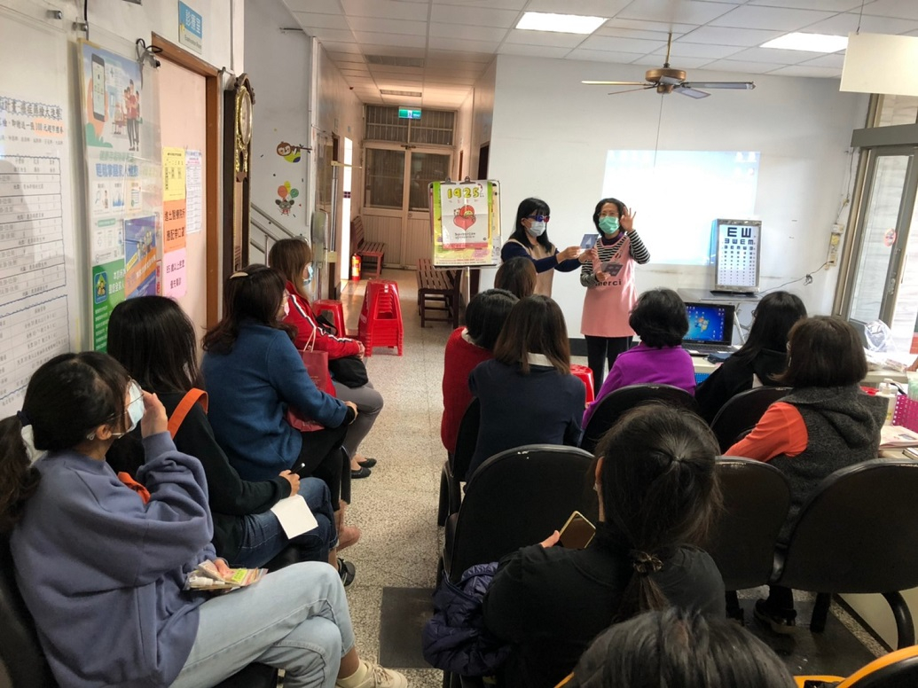 110-02-01-衛生所內-校園防疫會議宣導照片3