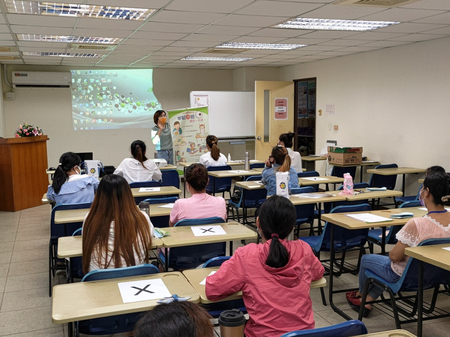 110-08-10-鹿港社區大學-新住民健康成長班業務宣導照片4