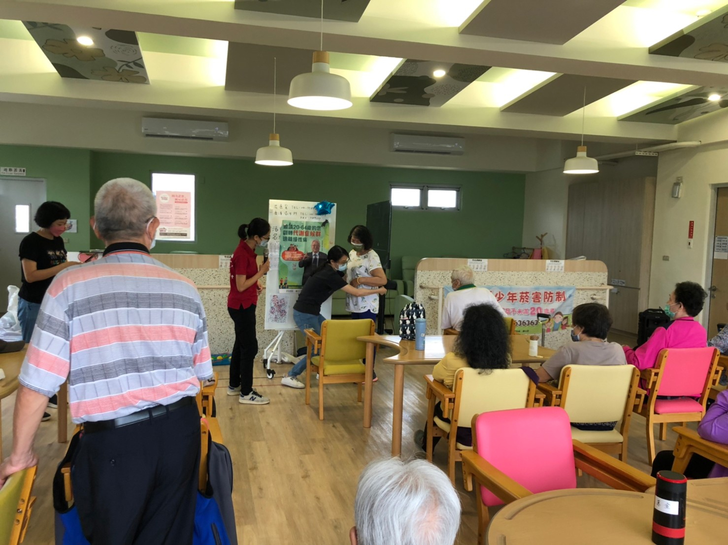 112年5月18日-花鹿覓日間照護中心-業務宣導照片9