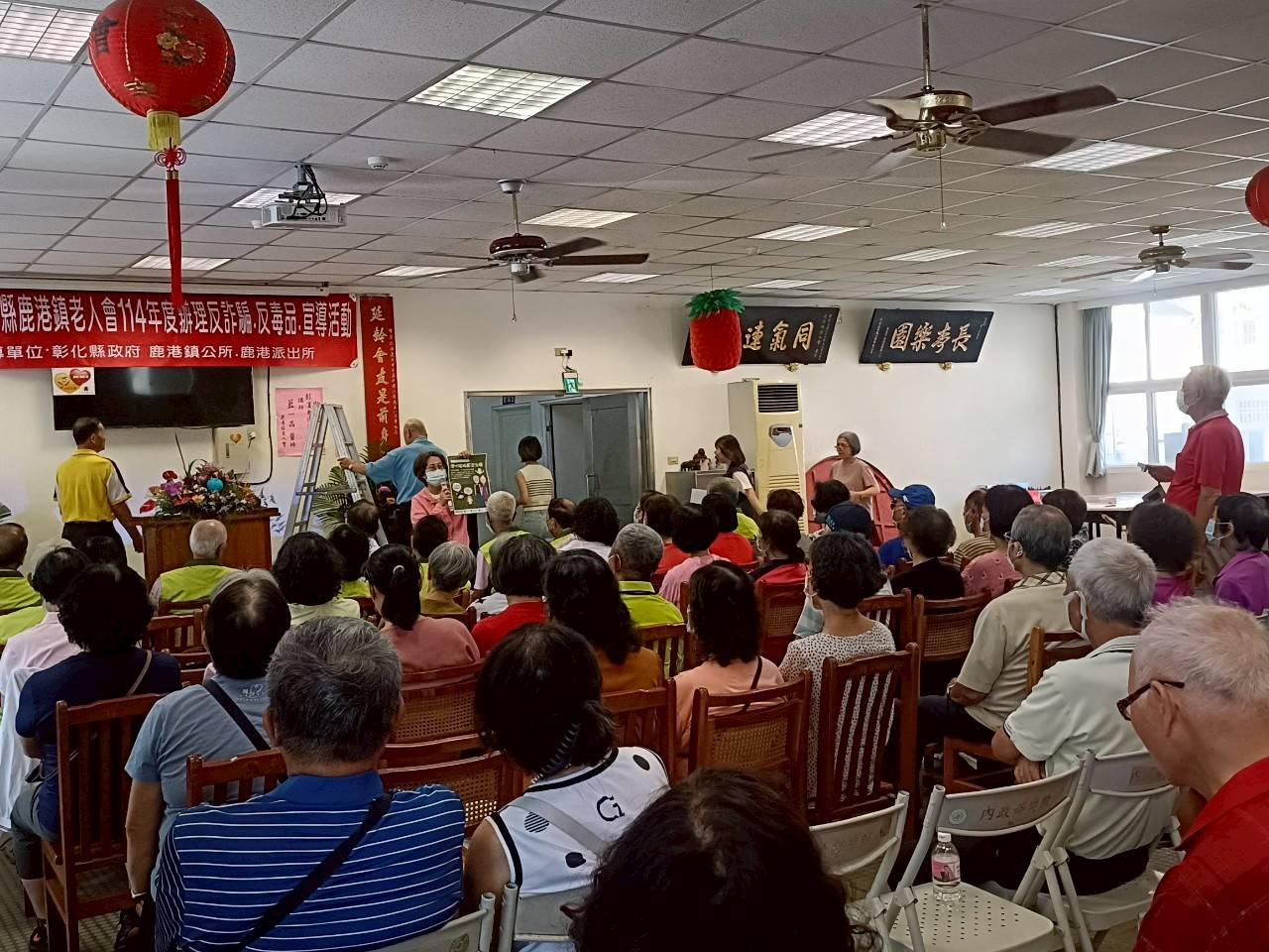 114年6月10日老人會反毒反詐騙宣導活動照片4
