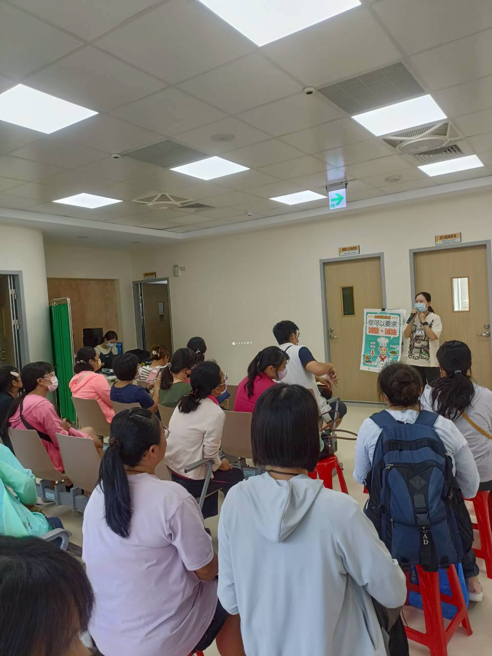 114年8月25日鹿港衛生所舉辦校園防疫會議照片5